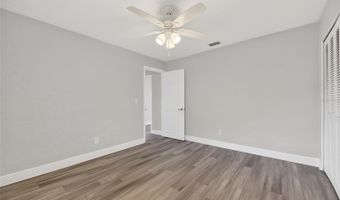6305 COTTONWOOD Ln, Apollo Beach, FL 33572