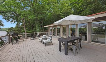 645 Attaway Ln, Bath Springs, TN 38311