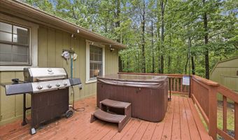 323 PALMER Rd, Basye, VA 22810