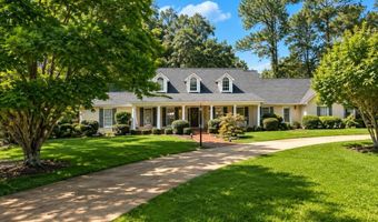 2211 Twin Lakes Dr, Bainbridge, GA 39819