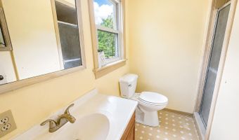 132 Albemarle Dr, Ahoskie, NC 27910