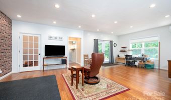 12 Asher Ln, Arden, NC 28704