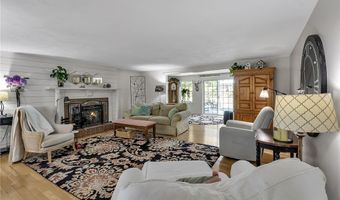 75 Jordan Rd, Amherst, NY 14221