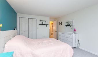 37 Standish Way, Amherst, NH 03031