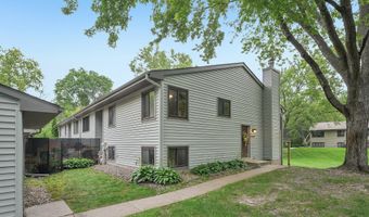 1386 Arden View Dr, Arden Hills, MN 55112