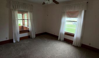 339 3rd St, Ashton, IA 51232