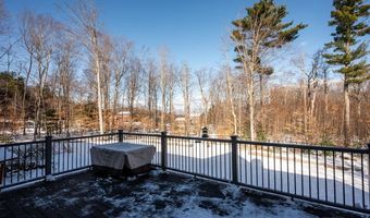 33 High Point Dr, Alton, NH 03810