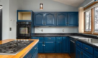 404 174th St, Amery, WI 54001