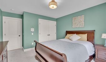 22 Deer View Dr, Akron, NY 14001