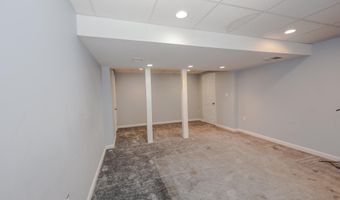 11 Mountain Rd, Bedford, NH 03110