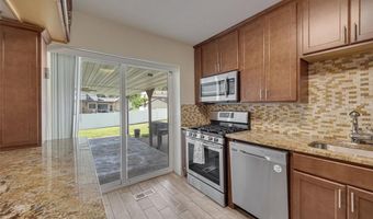 9850 Coventry Ln, Affton, MO 63123