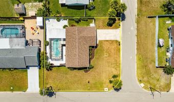 635 JAMAICA Cir E, Apollo Beach, FL 33572