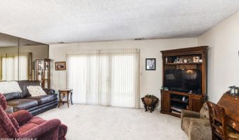 258 Grassmere Ct, Aberdeen, NJ 07747