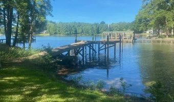 2205 Lakeshore Rd, Camden, SC 29020