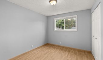 5094 DAISY St, Springfield, OR 97478