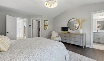 39 Brentwood Cir 39, Danbury, CT 06810