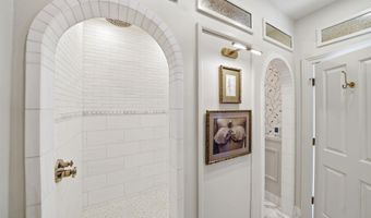 11005 Park Rd, Anchorage, KY 40223