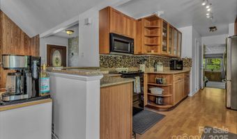 5 Fairway Dr, Arden, NC 28704
