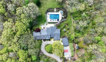 266 Pettis Ave NE, Ada, MI 49301