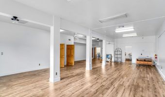 51 Market St A, Apalachicola, FL 32320
