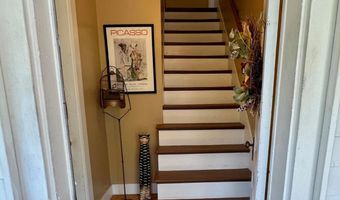 23 Holland St, Bangor, ME 04401