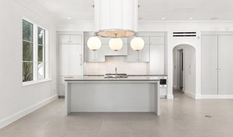 30 Mark Twain Ln 201, Alys Beach, FL 32461