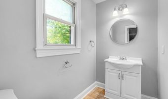 8230 GREGORY Dr, Alexandria, VA 22309