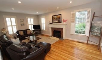 19 Devonshire Ct, Avon, CT 06001