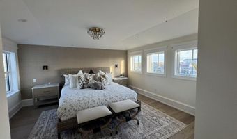 281 7th St, Avalon, NJ 08202