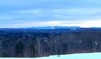 48 Mountain View Dr, Auburn, ME 04210