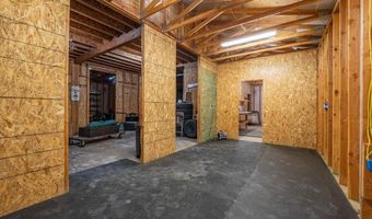 25150 Dersch Rd, Anderson, CA 96007