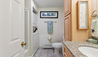 673 Metacom Ave 50, Bristol, RI 02809