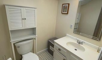 97 Narragansett Ave C2, Newport, RI 02840