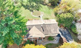 9 S Amundsen Ln, Airmont, NY 10901