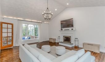 1 Princess Pine Rd, Lincoln, RI 02865
