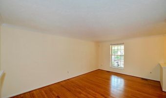 43855 CHLOE Ter, Ashburn, VA 20147
