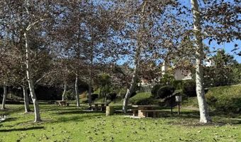 2070 Tiffany Dr, Oceanside, CA 92056