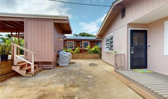 56-277 Maunuunu St, Kahuku, HI 96731