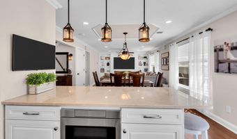 34 Marlin Ct, Bayville, NJ 08721