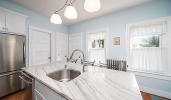 40 Vine St, East Greenwich, RI 02818