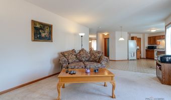 1094 Holly Dr, Antioch, IL 60002