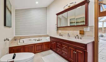 141 Lakewood Dr, Alton, NH 03810