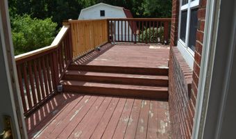 409 E. Elm St, Albion, IL 62806