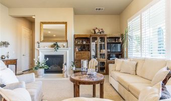 19442 Royal Oaks Rd, Apple Valley, CA 92308
