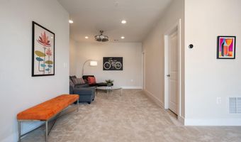 2216 MAIN LINE Blvd, Alexandria, VA 22301