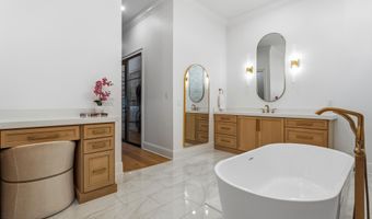 699 Savannah Estates Blvd, Biloxi, MS 39532