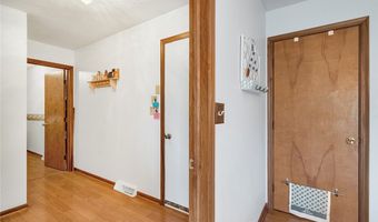 6369 Ridgeview Ave, Austintown, OH 44515