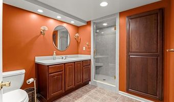 9892 Hubert Ave, Allen Park, MI 48101