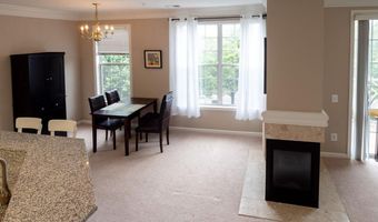 1819 KENWOOD Ave 303, Alexandria, VA 22302