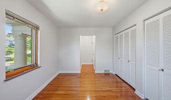 3119 N Farmcrest Dr, Amberley, OH 45213